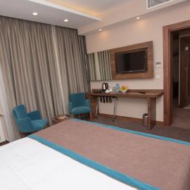 Görükle Güler Park Hotel, hotel em Gorukle