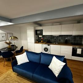 Amadora Flat 1
