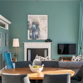 Dragon Suites Luxury Apartments at 8 Albyn Place, Hotel in Edinburgh
