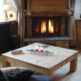 GITE COSY "LE CLAIRBIER" AVEC CHEMINEE ET JACUZZI à St Laurent en Grandvaux, hotel in Saint-Laurent-en-Grandvaux