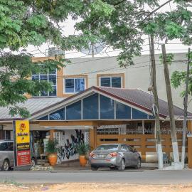 Stadium Hotel, hotel di Kumasi