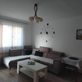 Apartman Lazar, готель у місті Španjola