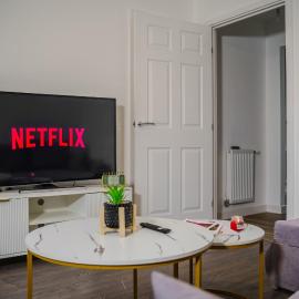 Stylish 2-Bedroom newbuild home near the Birmingham Airport and near the NEC