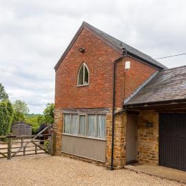 Grooms Cottage, hotel di Weedon Bec