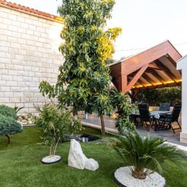 Villa Persea - Supetar, hotel di Supetar