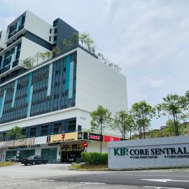 Core Soho Suites Kota Warisan Sepang KLIA Airport Free Wifi by BKA LEGACY, hotel a Sepang