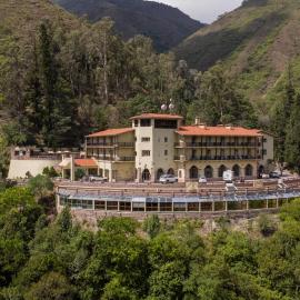 Viesnīca Hotel Spa Termas de Reyes pilsētā Sansalvadora de Huhuja