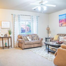 Spacious Townhome by Utah National Parks Sleeps 8, hotel a Kanab