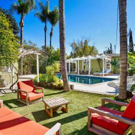 Villa La Verde - Newly Designed 4BR Villa with Pool & Guesthouse by Topanga, хотел в Лос Анджелис