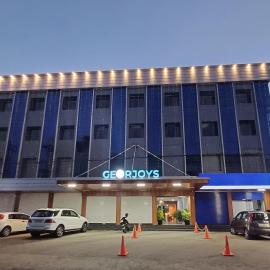 Georjoys Hotels & Resorts, hotel in Kalpetta