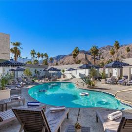 Casa Oliver Hotel & Resort - A Men's Clothing Optional Resort in Palm Springs