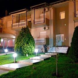 Hotel La Strada, hotel em Tycherón