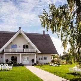 Lerchenhof Reestow - Ruhige Premium Apartments & Sauna, Hotel in Reestow