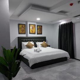 Fields Hotel Carousel, ξενοδοχείο σε Malabañas