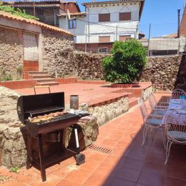 Casa Rogelio Valverde, hotel in Valverde de la Vera