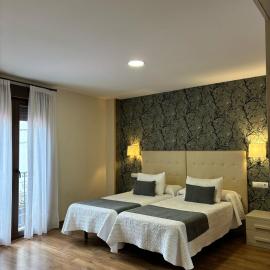 Hotel Molina Real: Molinaseca'da bir otel