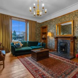 2 bed period Victorian property in historic town, hotel in Haddington