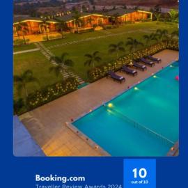 EKOSTAY Luxe - Woodstock Villa I 2 Acre Property I Cricket Turf I Party Friendly