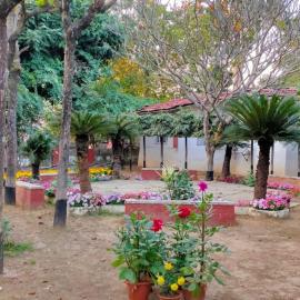 Chhuti Holiday Resort, hotel di Bolpur