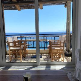 House with marina view, מלון בפלומאריון
