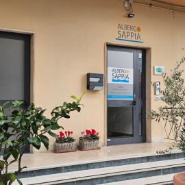 Albergo Sappia, hotel u gradu Arma di Tađa