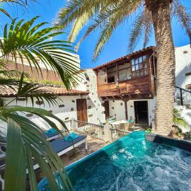 Casa Jarana, Private House with Jacuzzi near the Sea