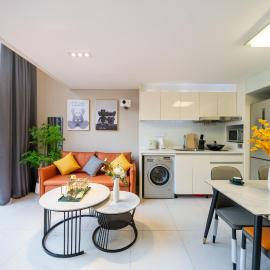 Shanghai Hills & Wanye Prime Spacious Loft with Multi Rooms near Metro Line 13 and The Bund