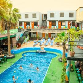 Wild Rover Huacachina, hotel em Ica