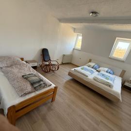 Ferienwohnung Goldener Drache, hotel em Adorf