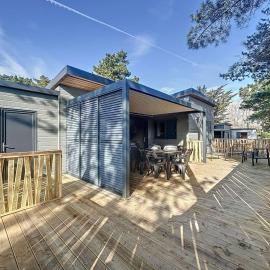 Chalet de Standing à Jullouville: 6 Couchages, Piscine Chauffée, Proche Plage et Commerces, WiFi Gratuit - FR-1-361-548