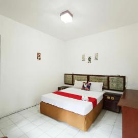 Yutaka Inn Noumi Bungurasih โรงแรมในKedungredjo
