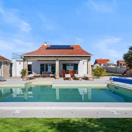 Stunning Home In Krkovic