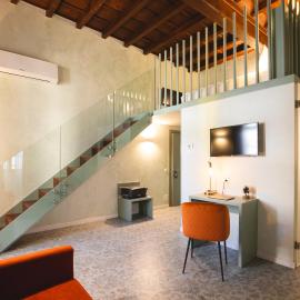 Palazzo Canetti Locarno - Piazza Grande - Suites & Rooms - Easy Self Check-In, hotel em Locarno