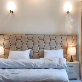 Luxus Gold Villa DHA Near Airport & Raya, viešbutis mieste Lahoras