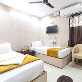 HOTEL VALLABHA RESiDENCY, hotell i Rajahmundry