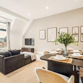 The Sovereign Suite - 2-bedroom Luxury Apartment with Parking
