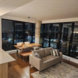 Dream Apartment, hotel em Longueuil