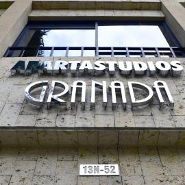 Apartaestudios Granada, Hotel in Cali
