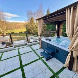 5 Bedroom Detached Family Home, Hotel in Earby