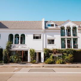 Stoke Beach House, Hotel in Sydney