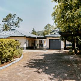 The White Rose Home, hotel in Lobamba