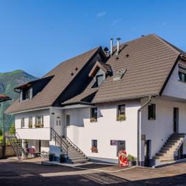 Pension Hosnar, apartma Gusto, viešbutis mieste Bovecas