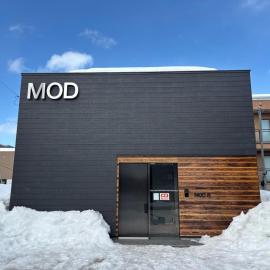 MOD 01 Kutchan Stylish Commons - NO PARKING 駐車場なし - Close by Bus Stop، فندق في كوتشان