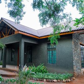 Buffalo Villa, Hotel in Boma la Ngombe