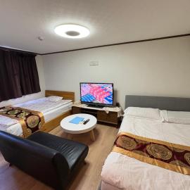hostel sunflower 302