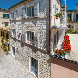 Le Nereidi B&B, hotel sa Sirolo