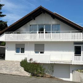 Mevan Ferienwohnung, hotelli kohteessa Gaienhofen