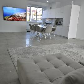 Luxury home with modern interior perfectly located, hotel v destinaci Chişinău