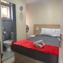 Maoba GuestHouse, hotel u gradu 'Soshanguve'