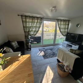 92 Lake View، فندق في كارنارفون